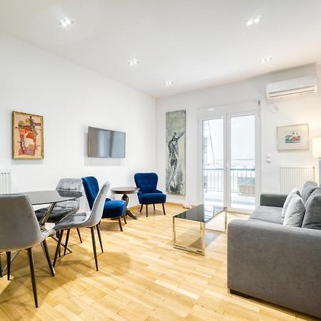 Stylish, Sunny New 2 Bedroom, Prime Central 아테네 외부 사진
