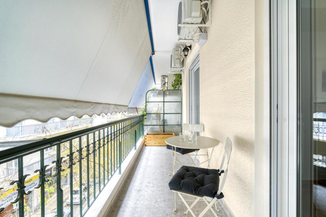 Stylish, Sunny New 2 Bedroom, Prime Central 아테네 외부 사진