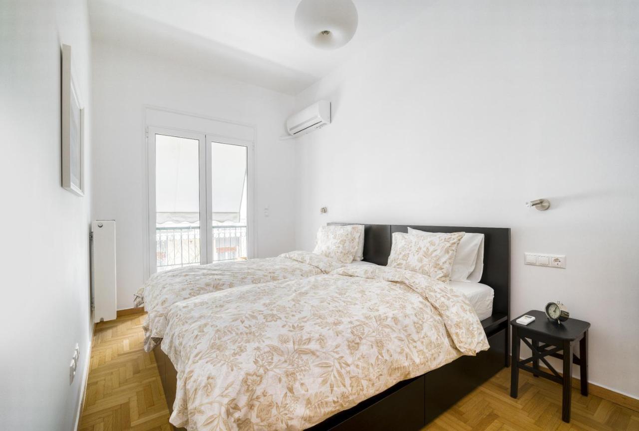 Stylish, Sunny New 2 Bedroom, Prime Central 아테네 외부 사진